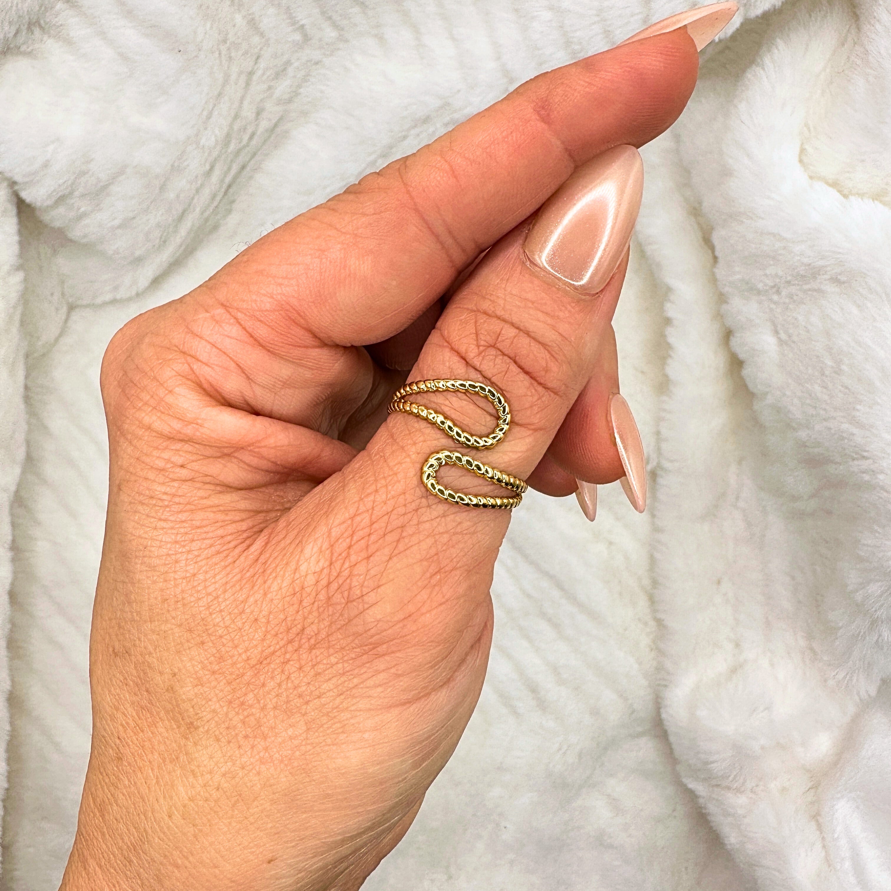 MAD SO CREATION Célie bague texturée doré ajustable acier