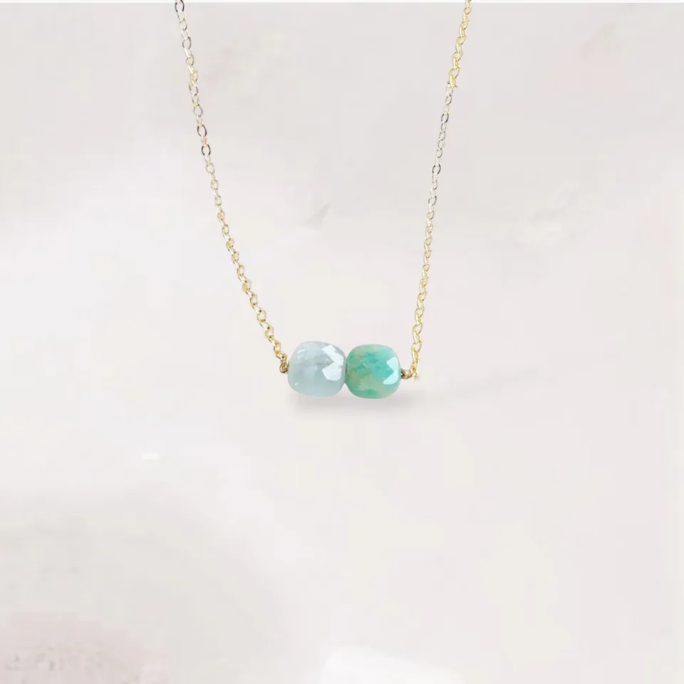 Ô PLUM Aliénor collier aigue-marine amazonite plaqué or 39/42 cm
