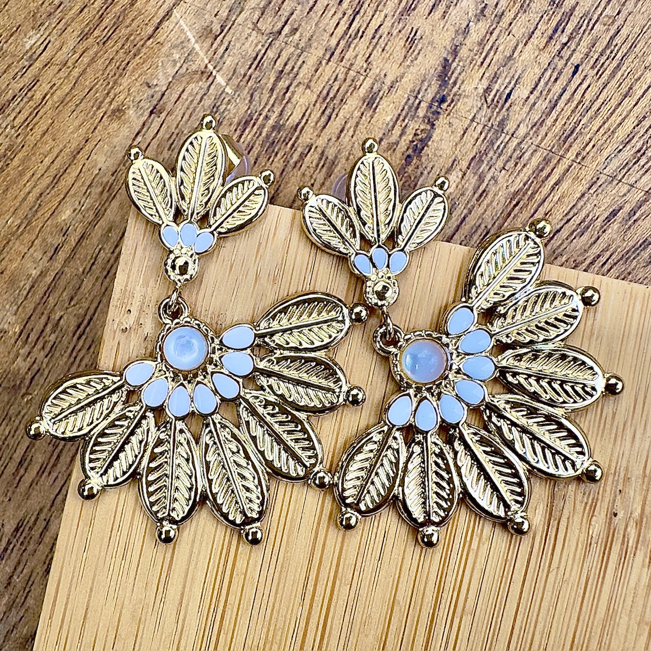 MAD SO CREATION Kipas boucles d'oreilles nacre