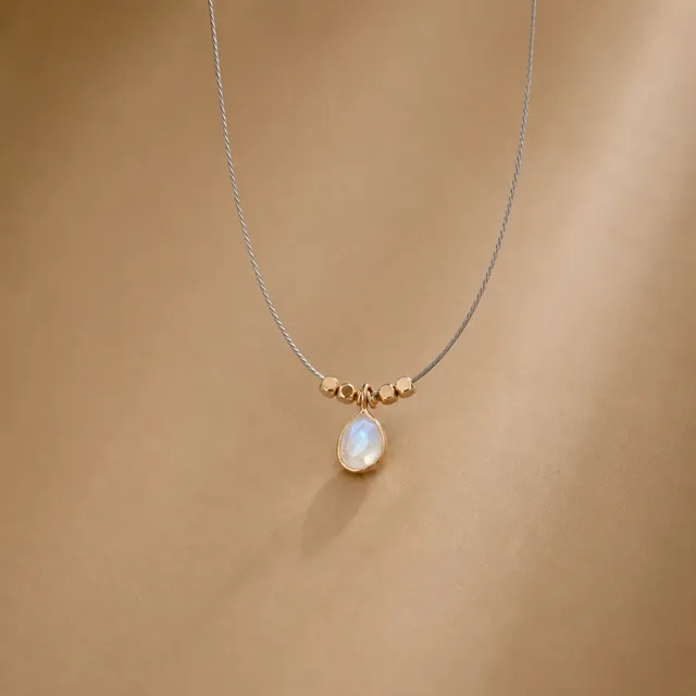 Ô PLUM Pierre de Lune collier cordon plaqué or 42 cm