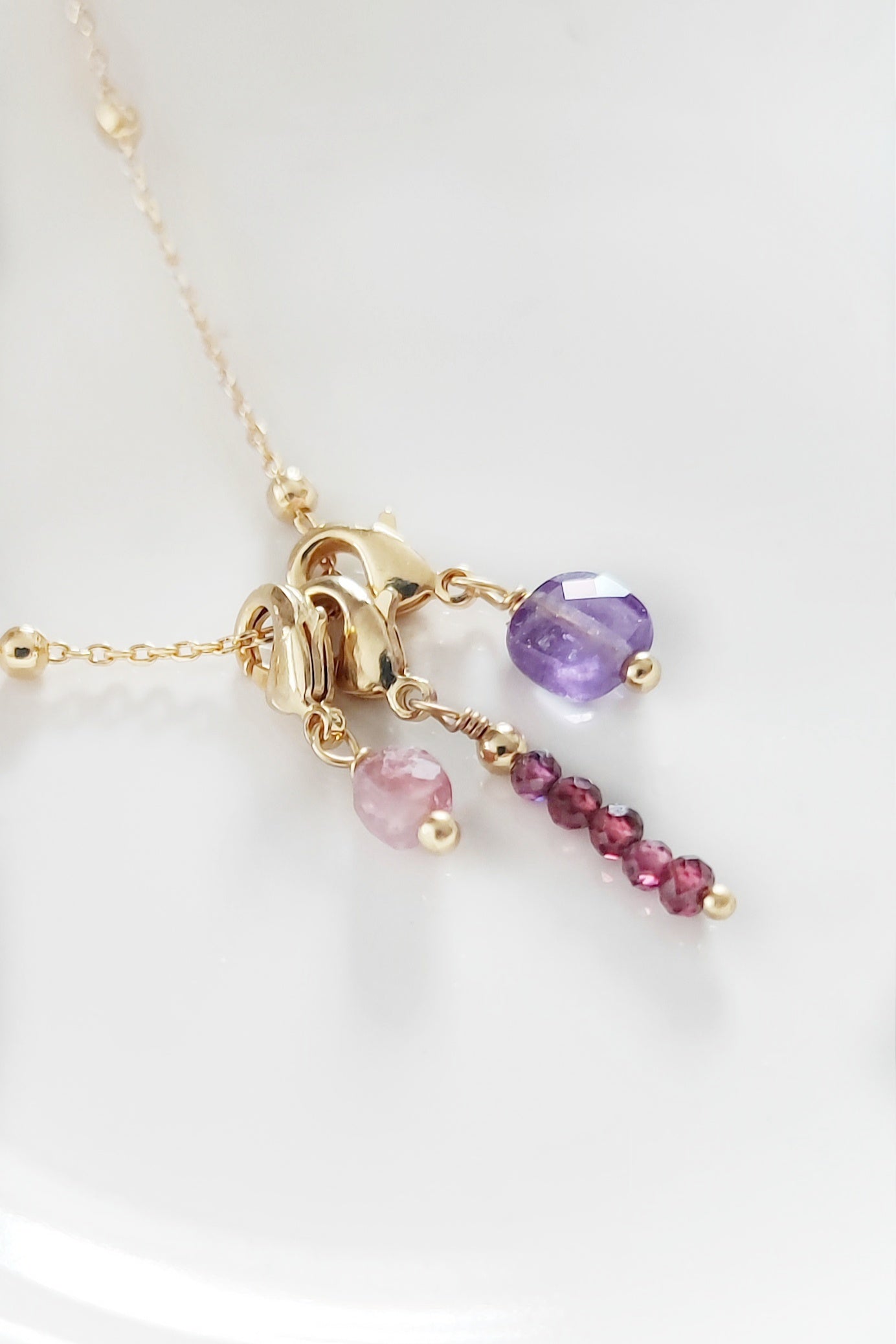 Ô Plum Breloque Cube Tourmaline Rose plaqué or