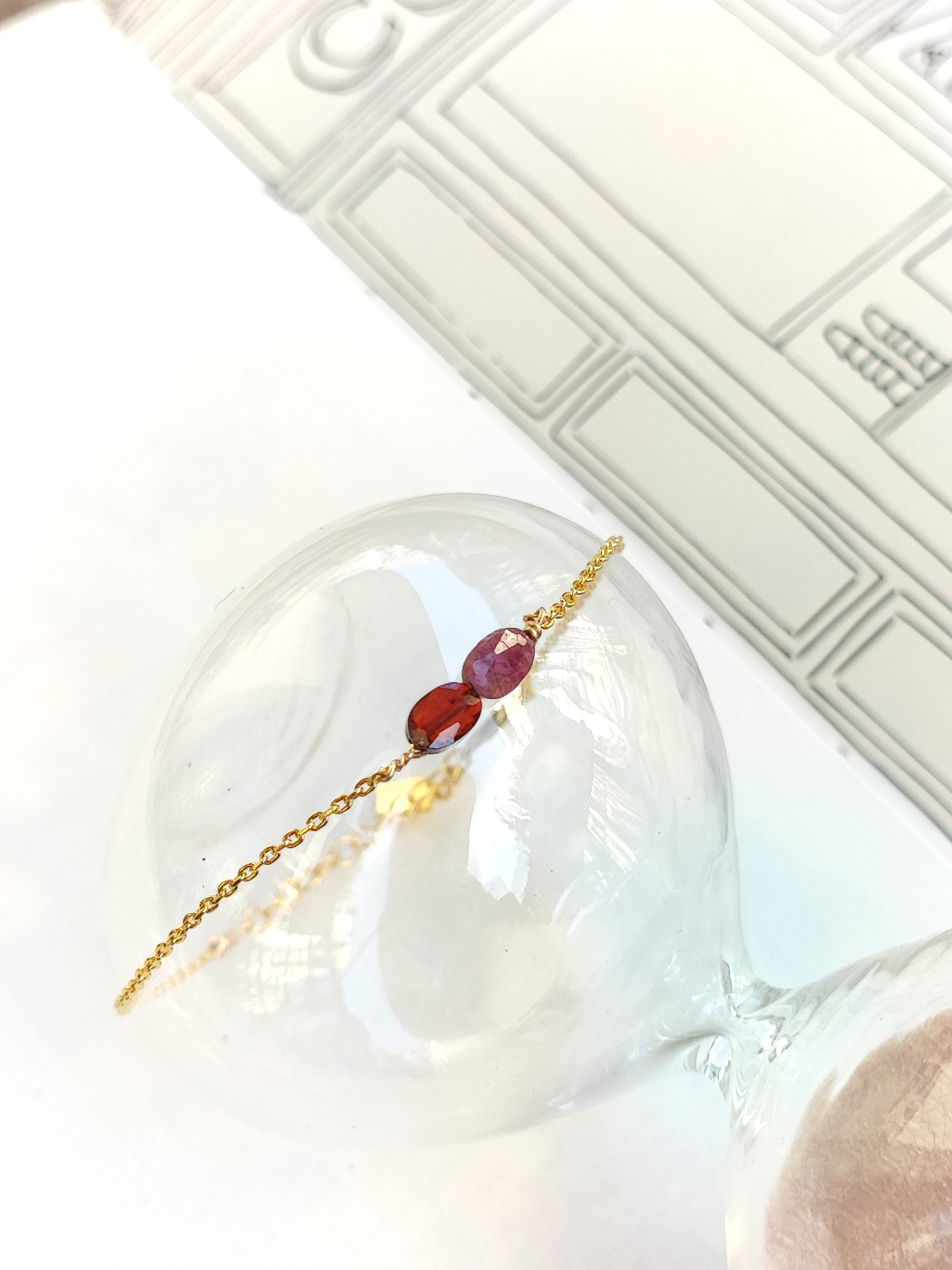 Ô PLUM Double Grenat bracelet plaqué or 16/19 cm
