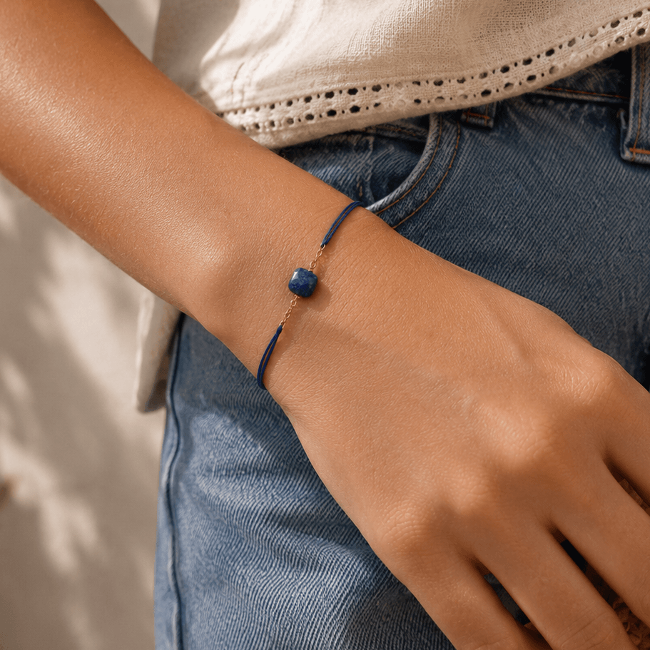 Ô PLUM Bracelet cordon Sodalite claire plaqué or bleu clair