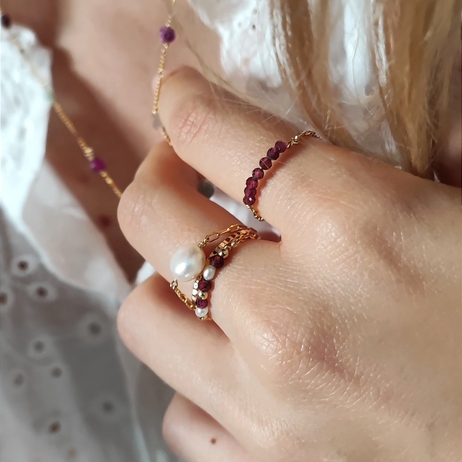 Ô PLUM Gina Grenat bague plaqué or réglable 50-54