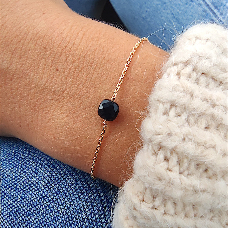 Ô PLUM Charlie Agate noire bracelet plaqué or chaîne ajustable