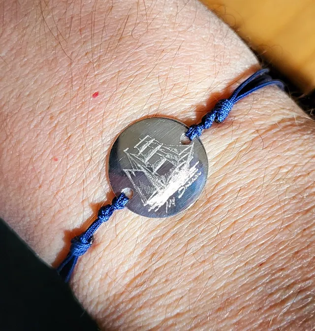 Les Ailes de Gloria Navigateur bracelet cordon gravé personnalisé