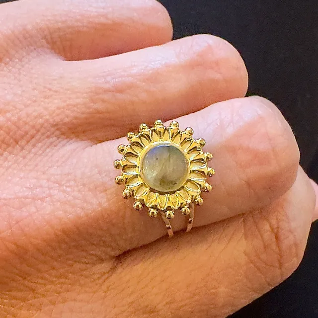 MAD SO CREATION Sunia bague labradorite dorée réglable 52-58