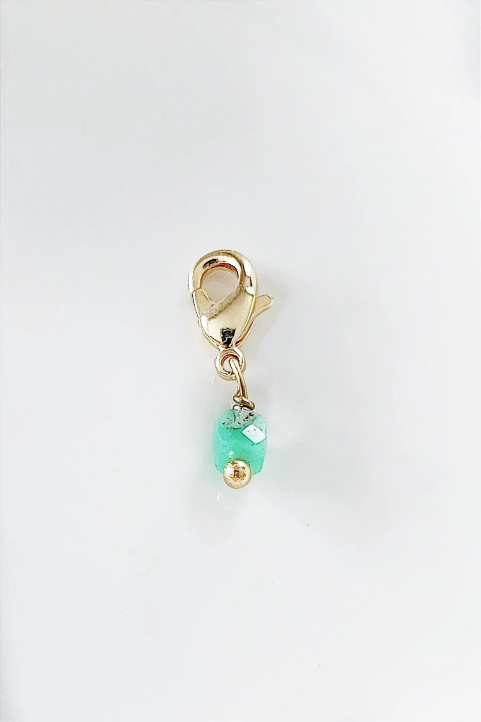 Ô PLUM Breloque Cube Chrysoprase charm plaqué or
