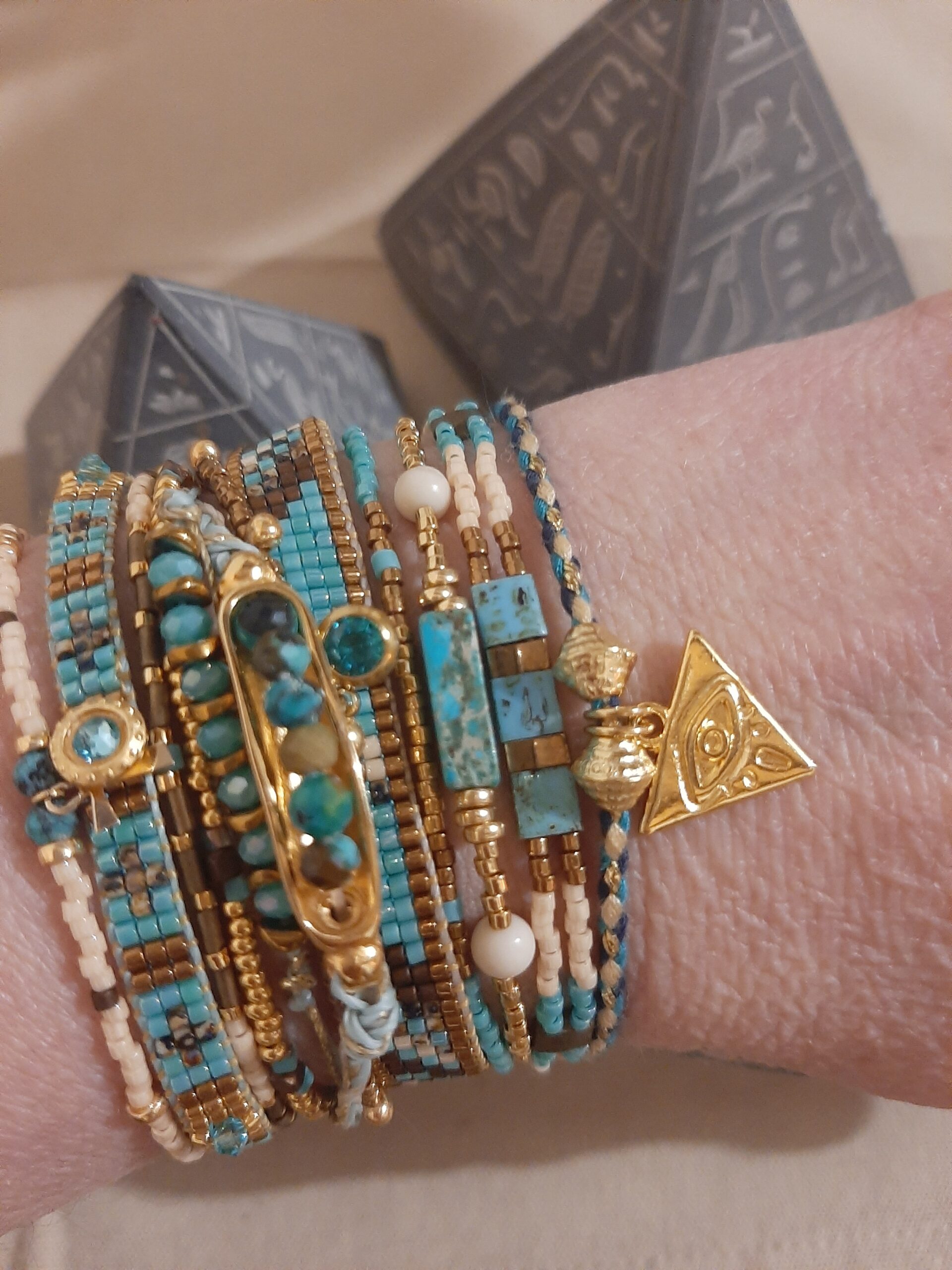 Les Ailes de Gloria Satis Bracelet Manchette Fantaisie