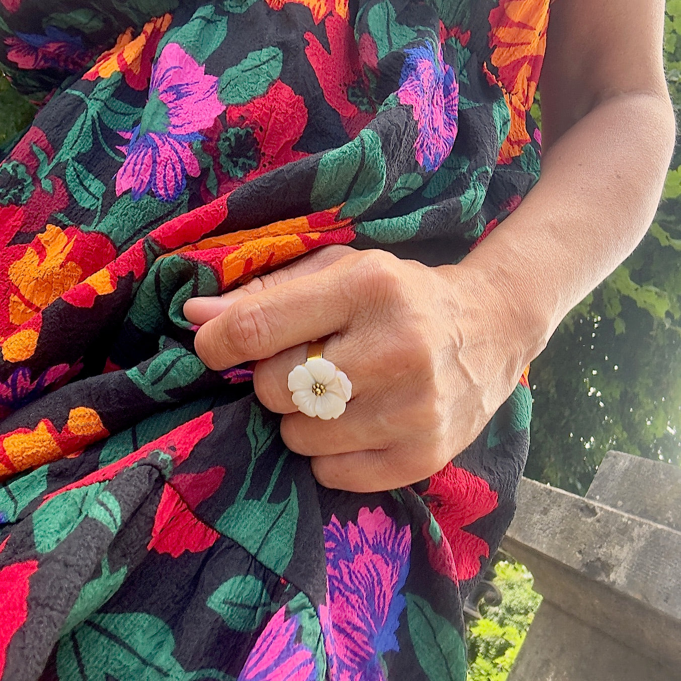 Mad So Creation Mina bague fleur nacre ajustable acier