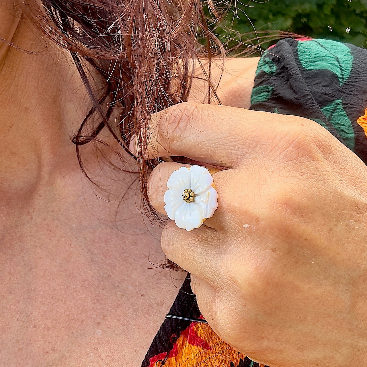 Mad So Creation Mina bague fleur nacre ajustable acier