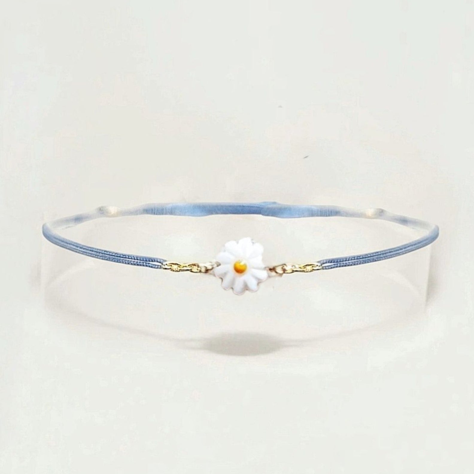 Ô PLUM Bracelet Cordon Marguerite Nacre bracelet fil rose pâle
