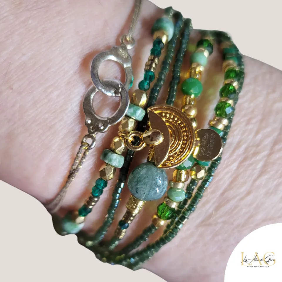 Les Ailes de Gloria Katavi bracelet multirangs fantaisie pour offrir