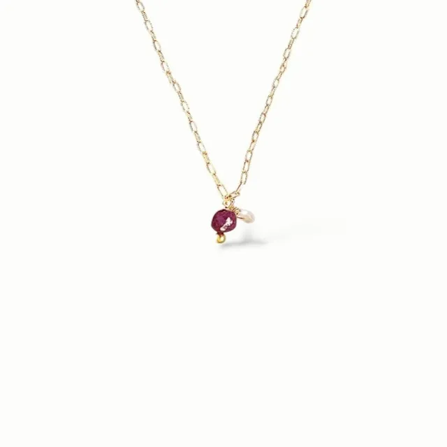 Ô PLUM Collier rubis Inès perle collier plaqué or 42 cm