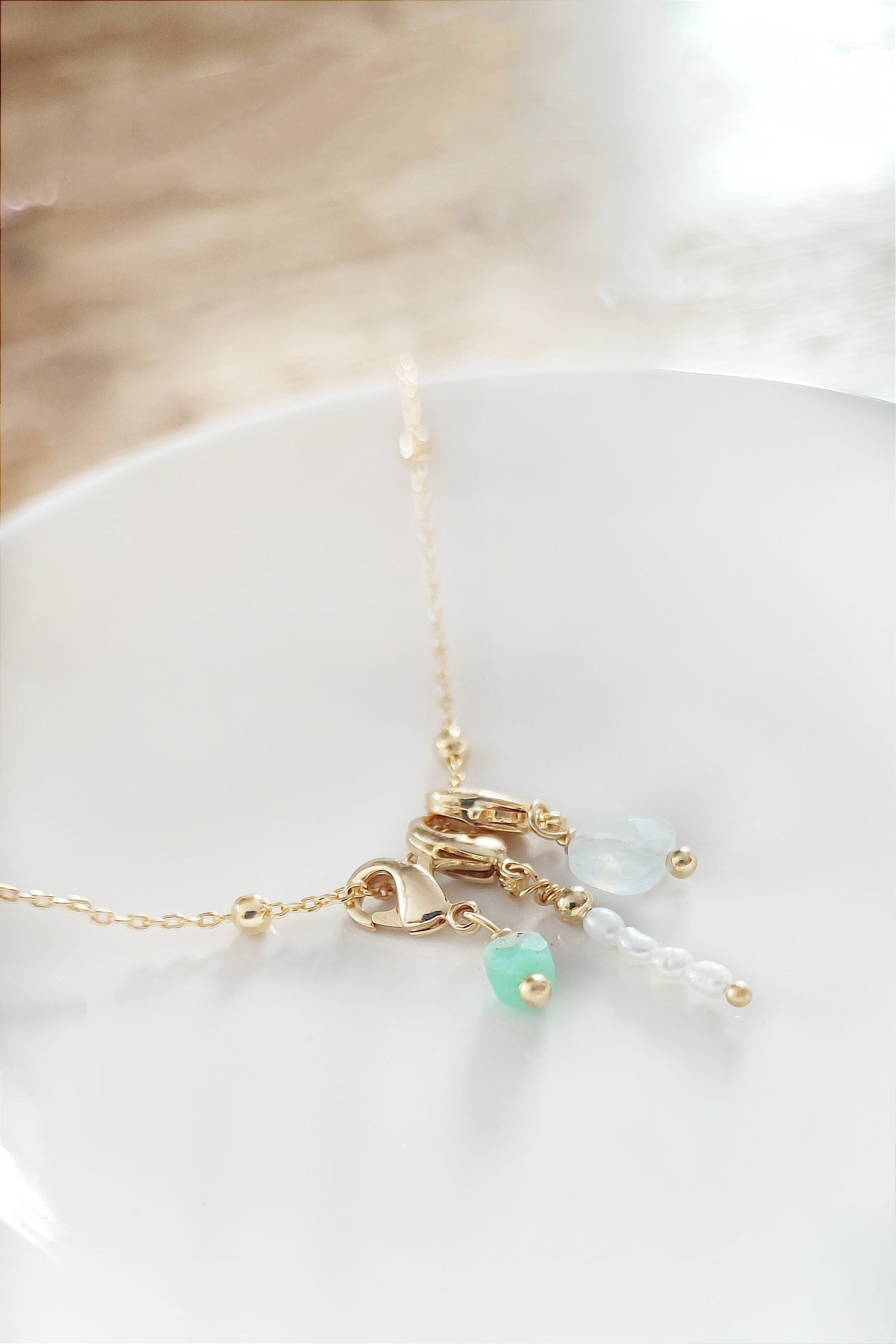 Ô PLUM Breloque Cube Chrysoprase charm plaqué or