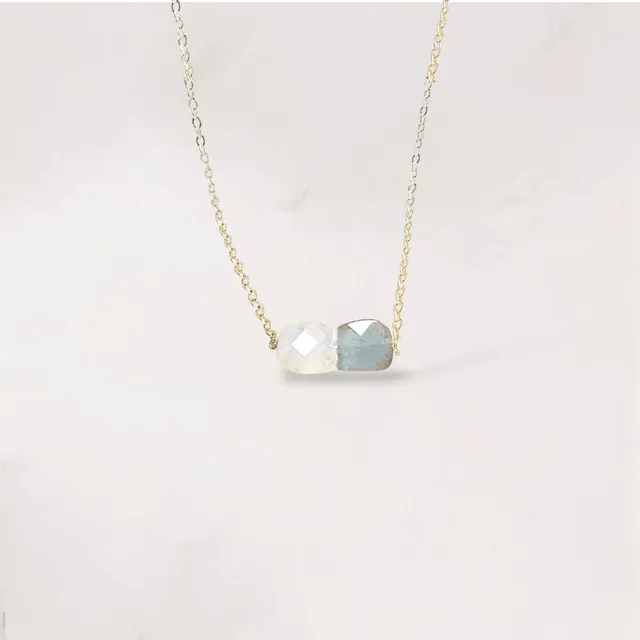 Ô PLUM ALIÉNOR collier pierre de lune plaqué or 39/42 cm