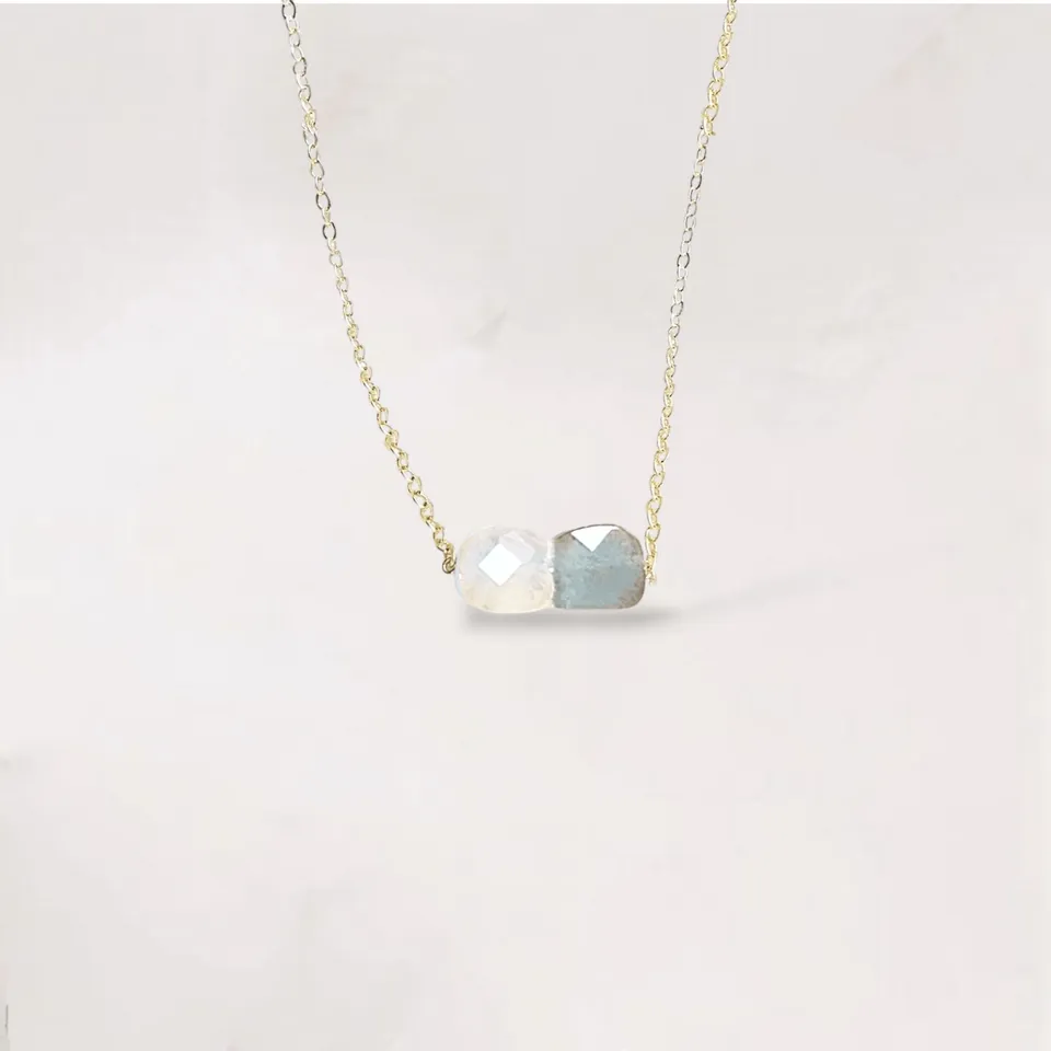 Ô PLUM ALIÉNOR collier pierre de lune plaqué or 39/42 cm