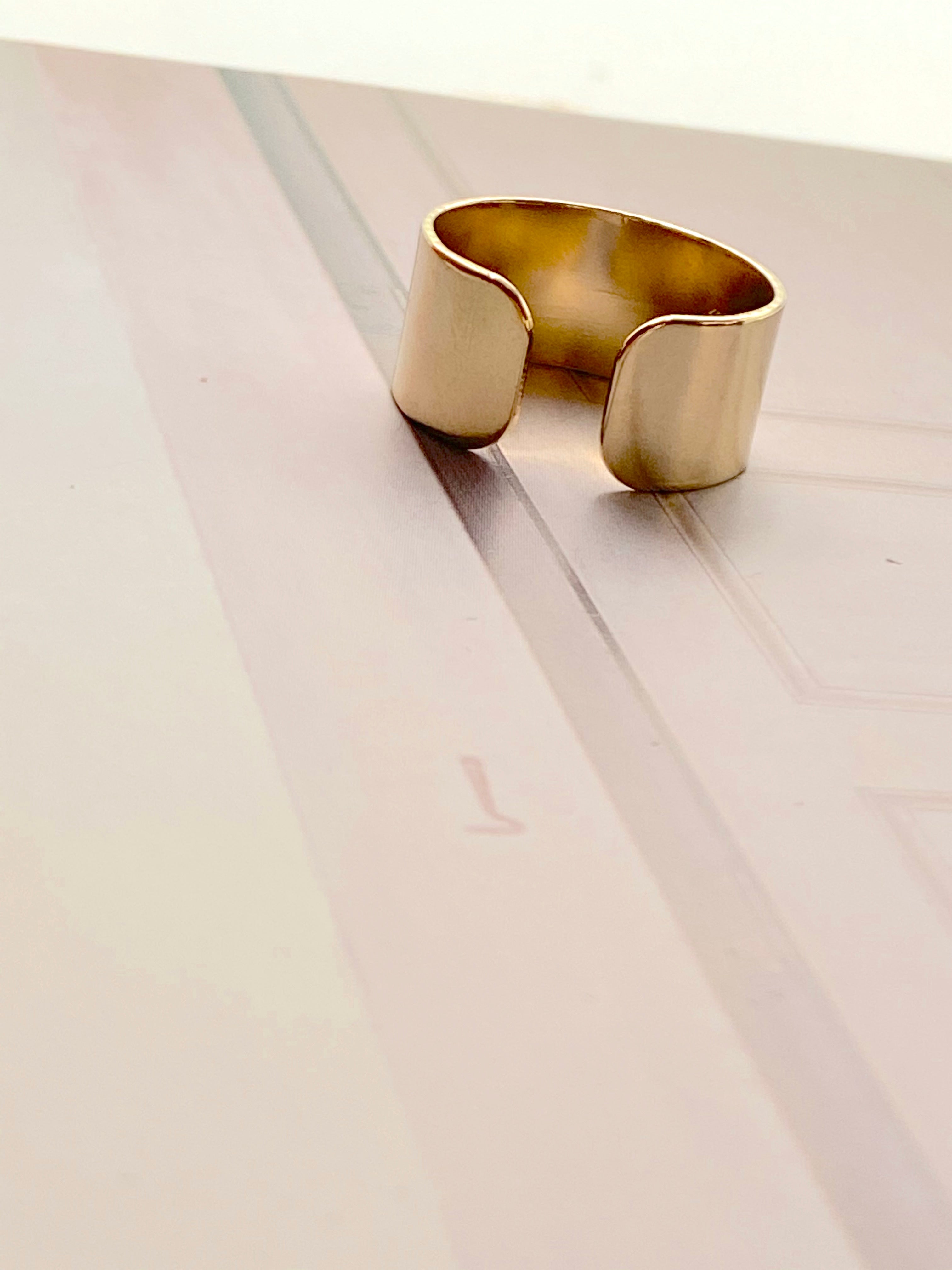 Ô PLUM Bague Jonc Kiara plaqué or réglable 10 mm