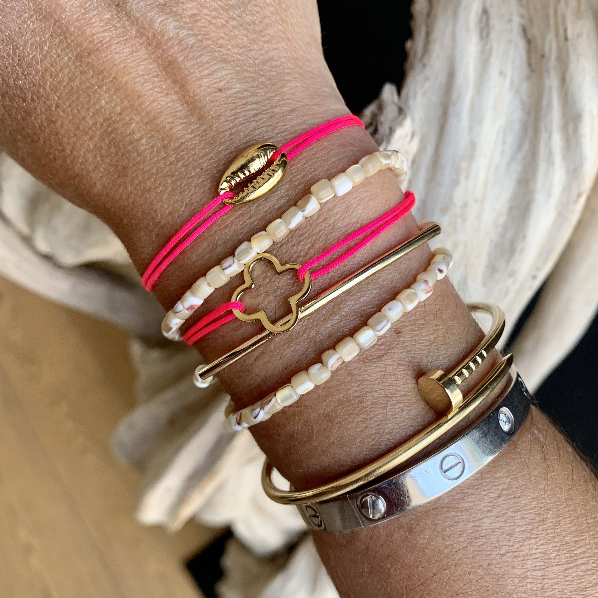 Les Ailes de Gloria Shell bracelet manchette jade ivoire