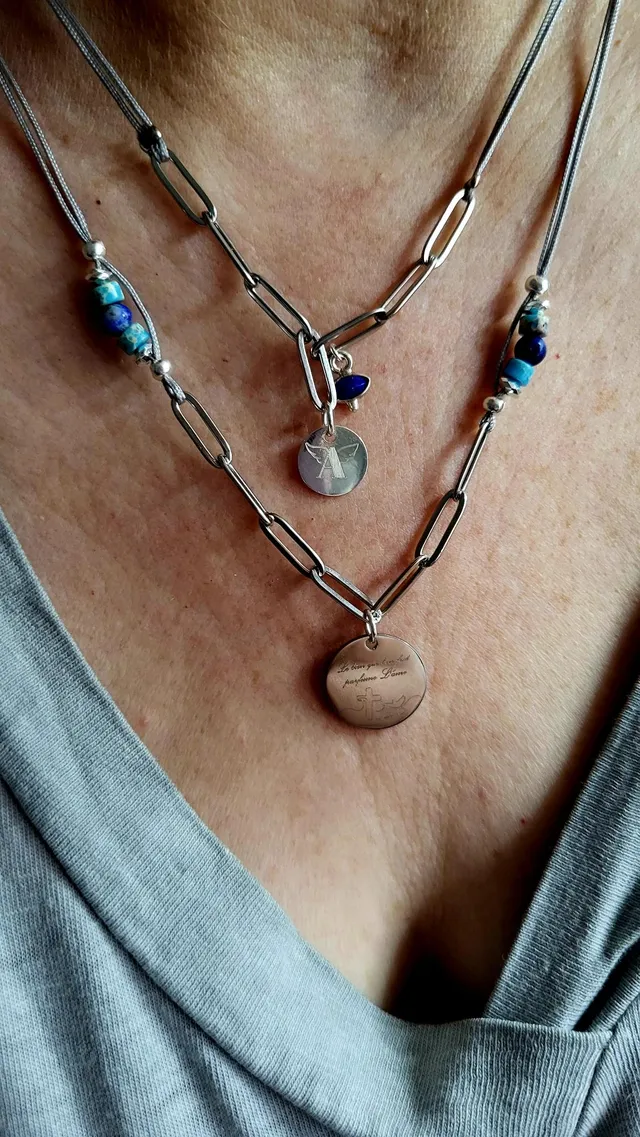 Les Ailes de Gloria Mon Equivoque collier argent gravure