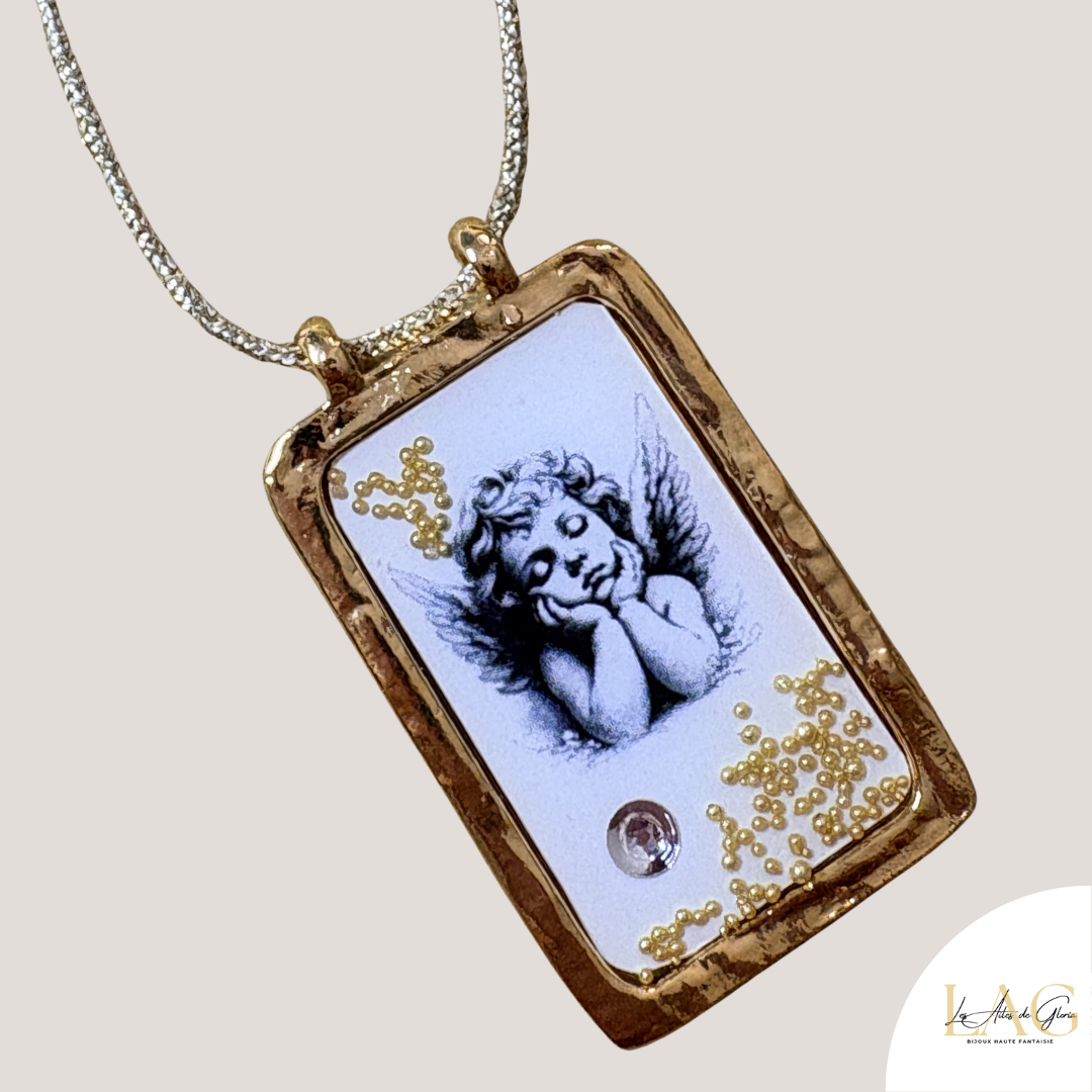Les Ailes de Gloria L'Ange Rêveur sautoir scapulaire femme