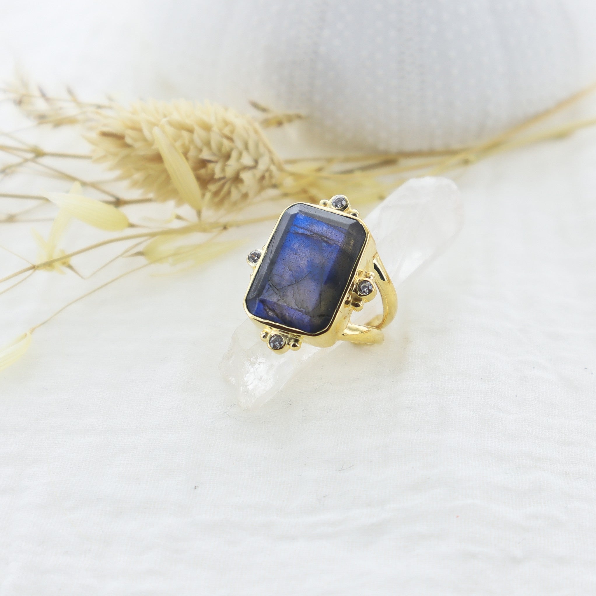 Leticia Ponti Norah bague labradorite ajustable plaqué or