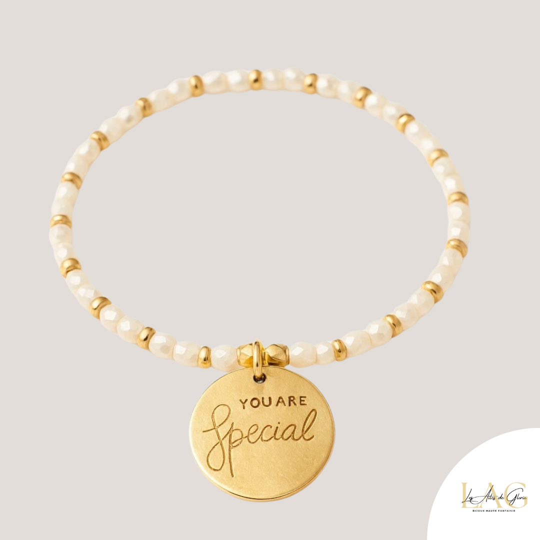 Les Ailes de Gloria Mantra bracelet gravé You Are Special