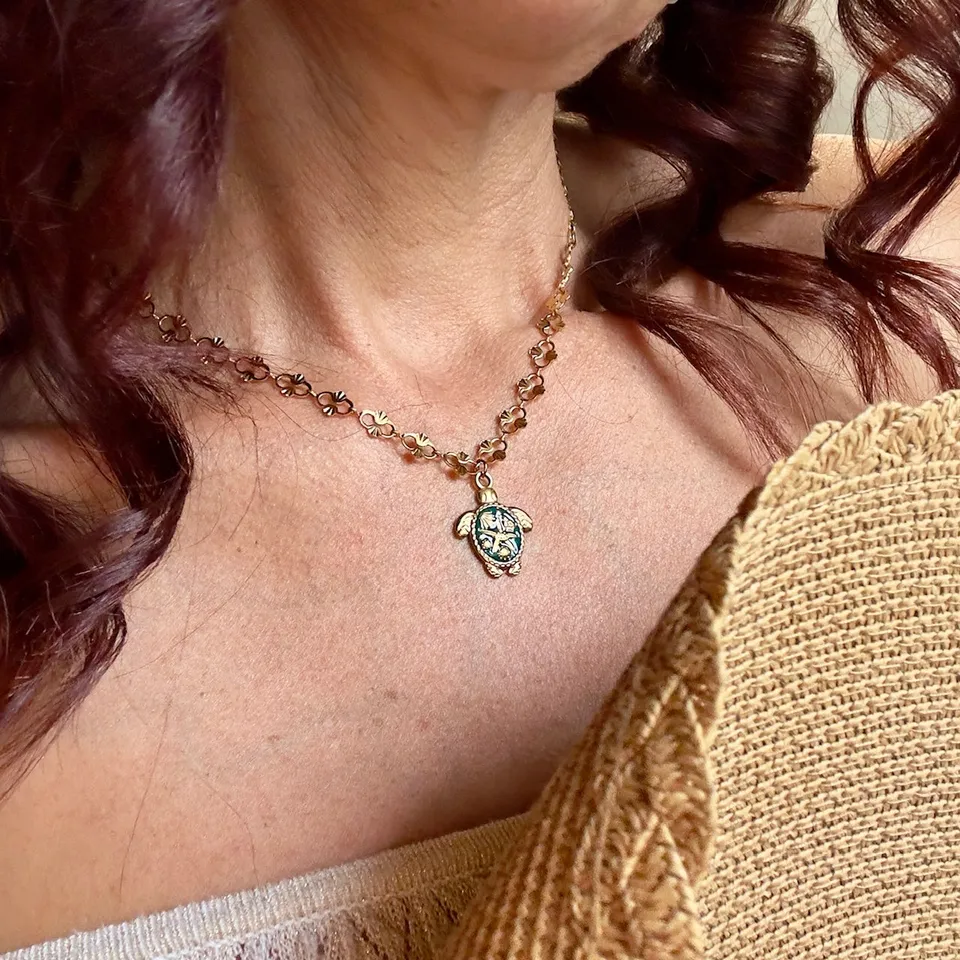 MAD SO CREATION Honu collier tortue acier 43,5 cm doré