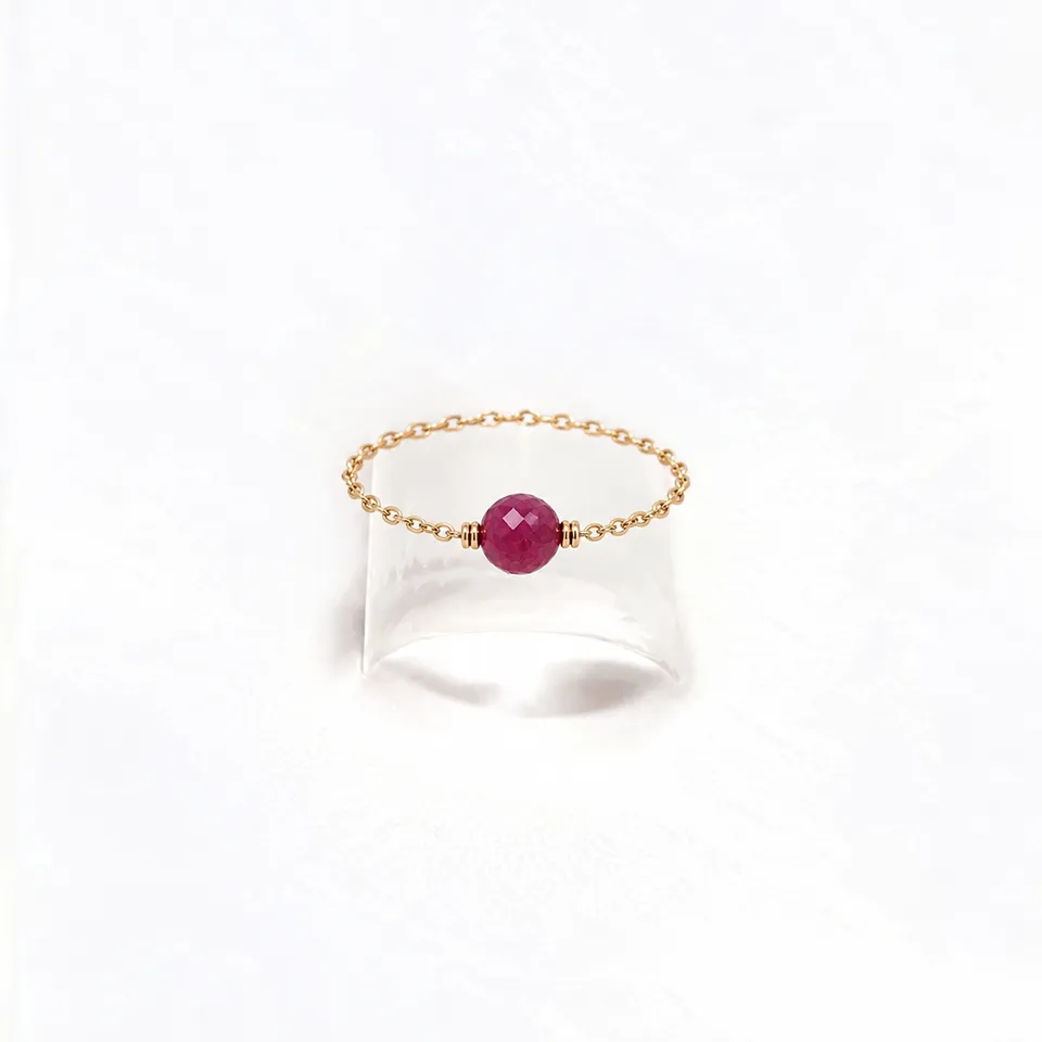 Ô Plum Bonnie bague mini rubis plaqué or taille 52