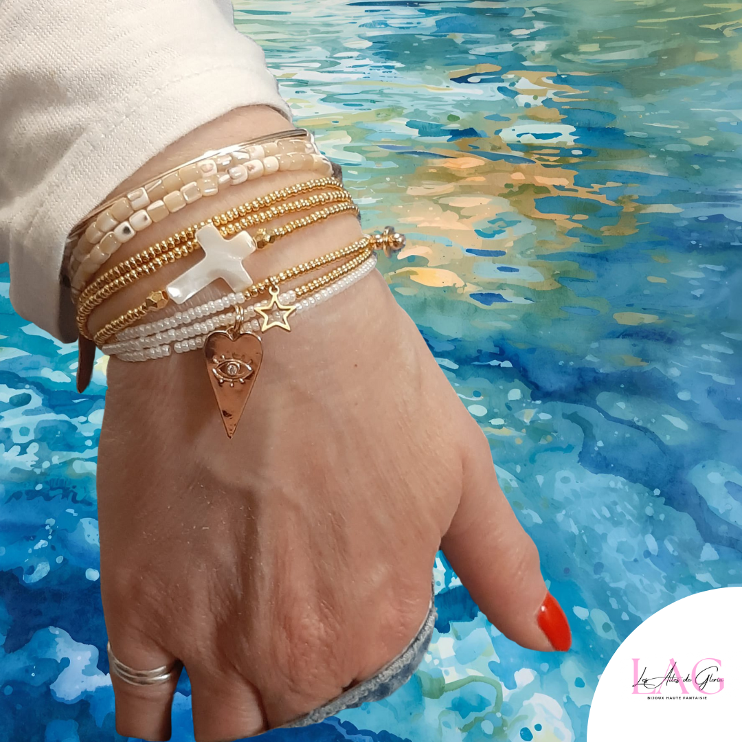 Les Ailes de Gloria Heart Karma bracelet multirangs doré