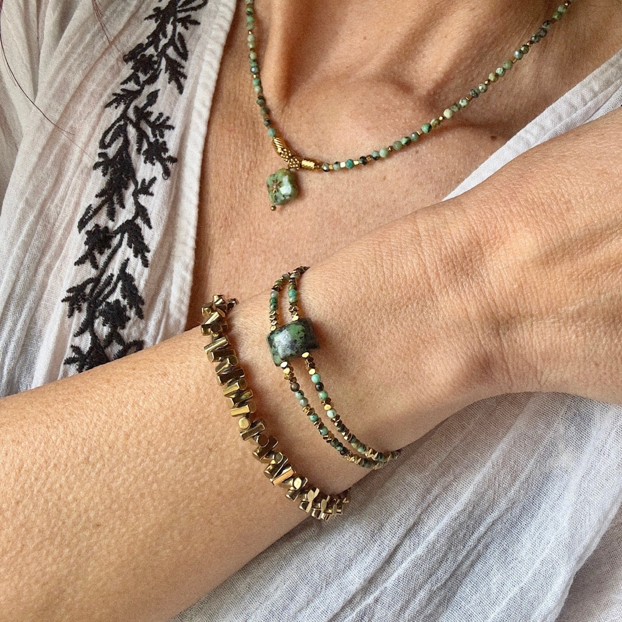 MAD SO CREATION Bracelet Gaïa turquoise africaine 16 cm
