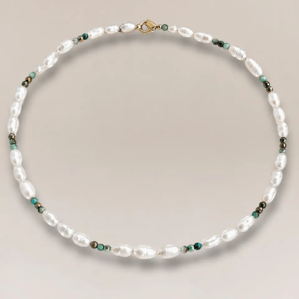 Ô PLUM Anna collier perles et turquoises plaqué or 42 cm